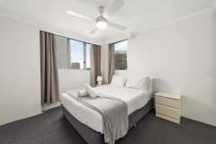 2-bed-standard-oceanview-unit43-bedroom