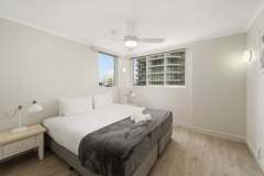 2-bed-superior-oceanview-unit24-bedroom